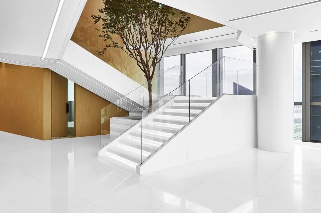 香江金融中心的科素花岗玉应用，定义办公空间的和谐美学